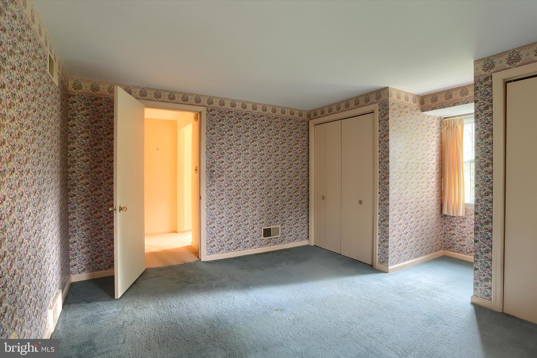 2919 Arcona Road Mechanicsburg, PA 17055 - Photo 29 of 49 an empty room with closet area