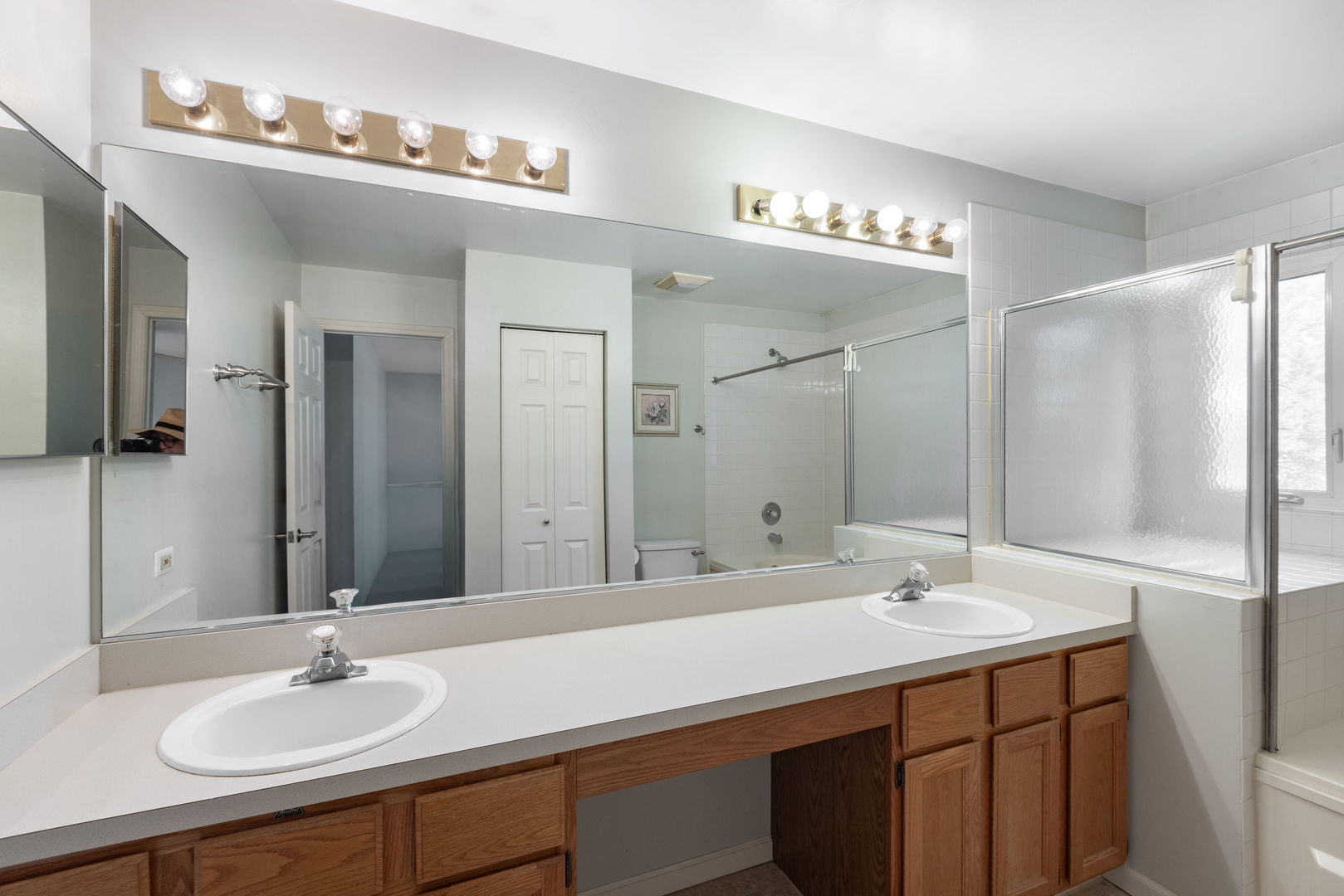 1059 Ridgefield Circle Carol Stream, IL 60188 - Photo 19 of 24