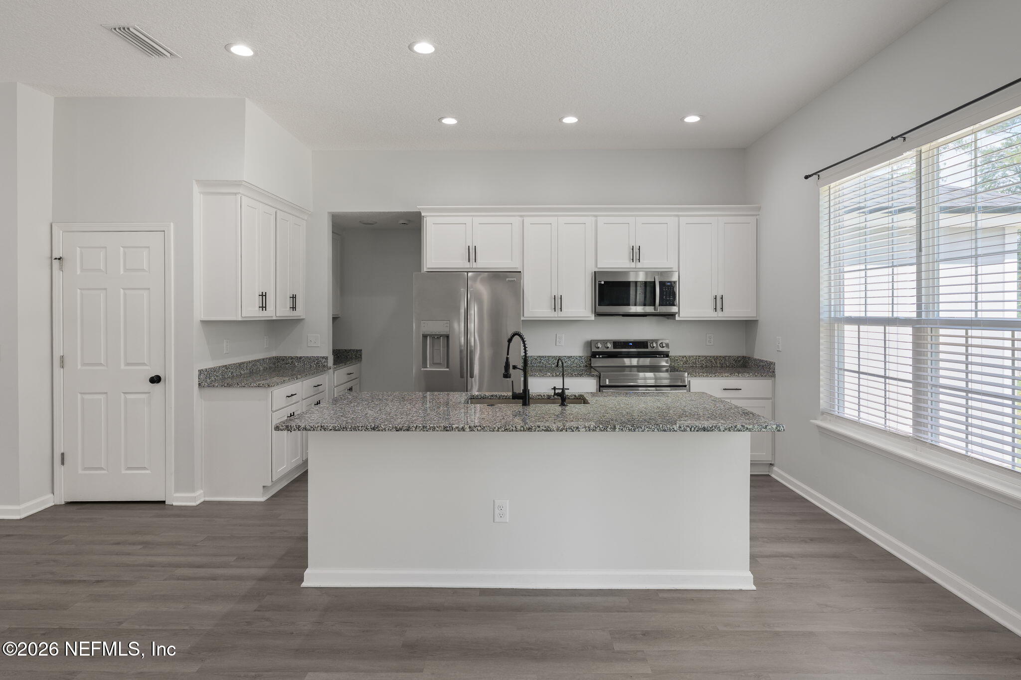 11839 Charlie Road Jacksonville, FL 32218 - Photo 15 of 35 Kitchen
