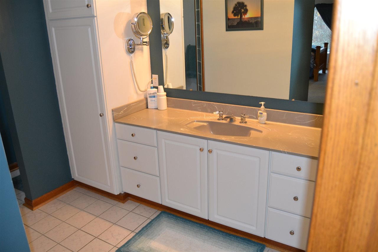 1209 Rough Court Roscommon, MI 48653 - Photo 13 of 42 1881509-12.JPG