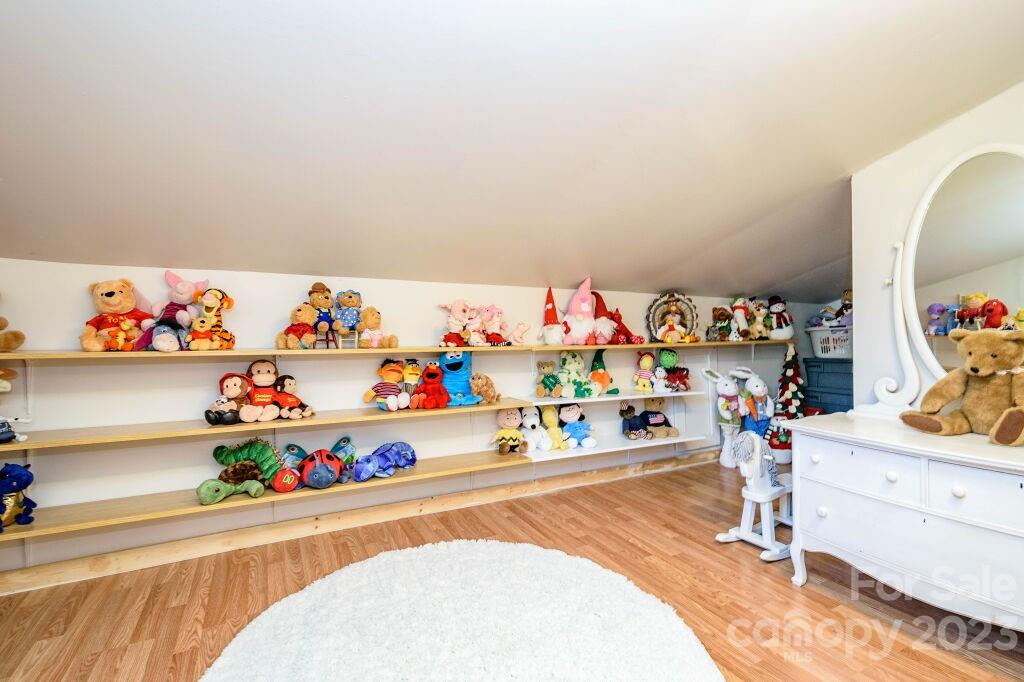 154 Rugby Drive Hendersonville, NC 28791 - Photo 34 of 48 a room with toys and toys