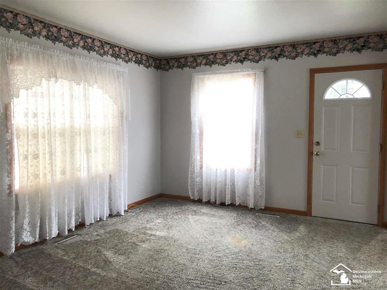 3705 Erie Road Erie, MI 48133 - Photo 3 of 25 Living Room