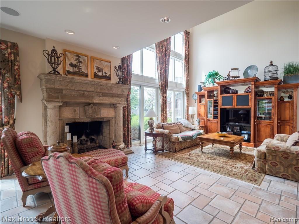 5203 Barrington Drive Rochester, MI 48306 - Photo 15 of 54 Gallery Image 15