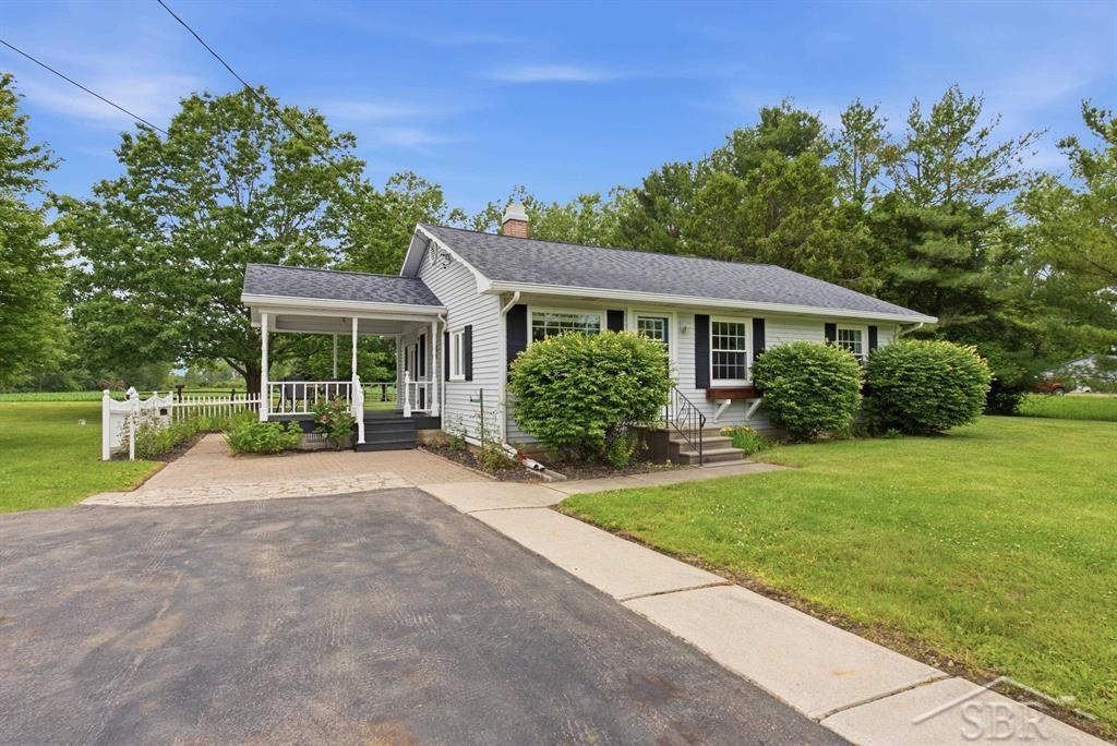 2138 Smiths Crossing Road Midland, MI 48640 - Photo 4 of 35