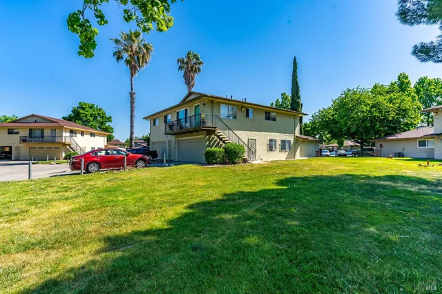 $179,000 | 2404 Peppertree Court, Unit 1, Antioch, CA 94509