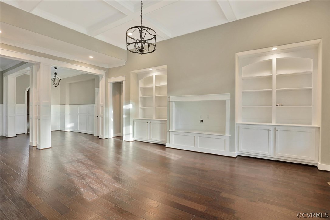 9201 Barrows Ridge Court Chesterfield, VA 23838 - Photo 7 of 35 a view of an empty room with wooden floor and closet area