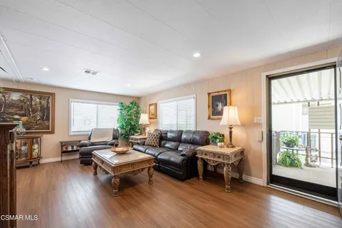 $295,000 | 2 Robertson Way, Newbury Park, CA 91320