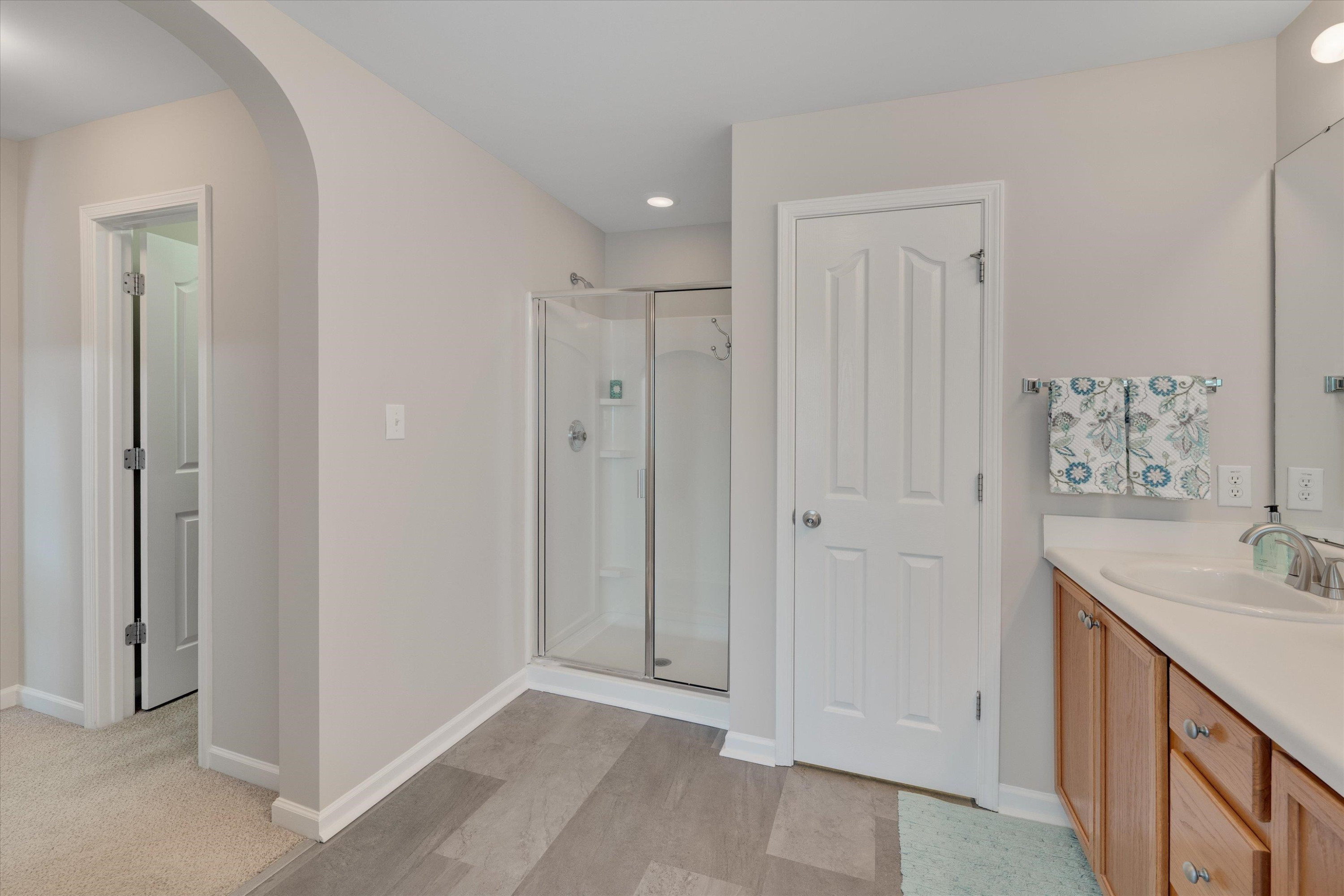 5 Gardenview Place Durham, NC 27713 - Photo 22 of 32 a view of a hallway with closet area