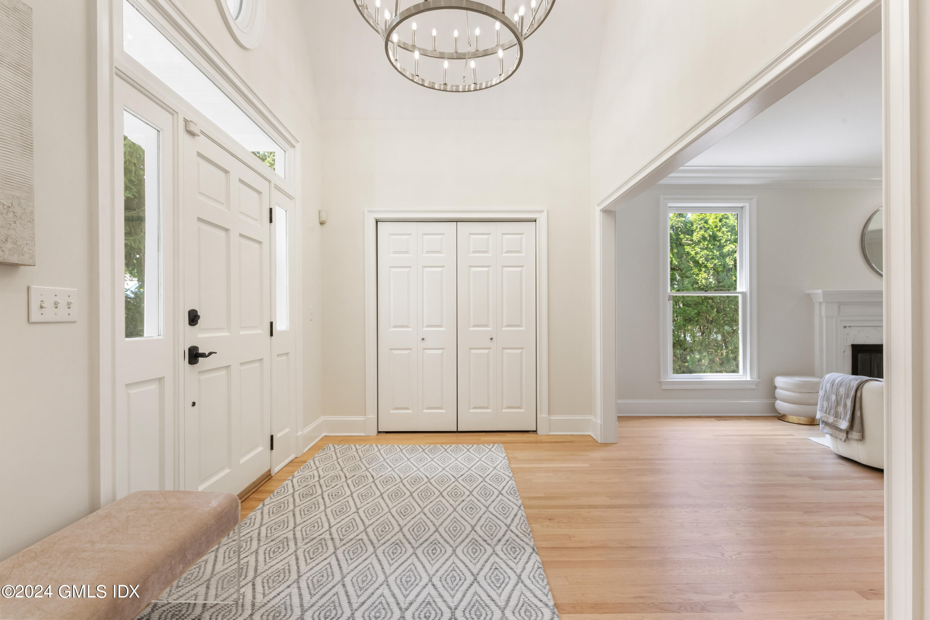 107 Summit Road Riverside, CT 06878 - Photo 5 of 47 03