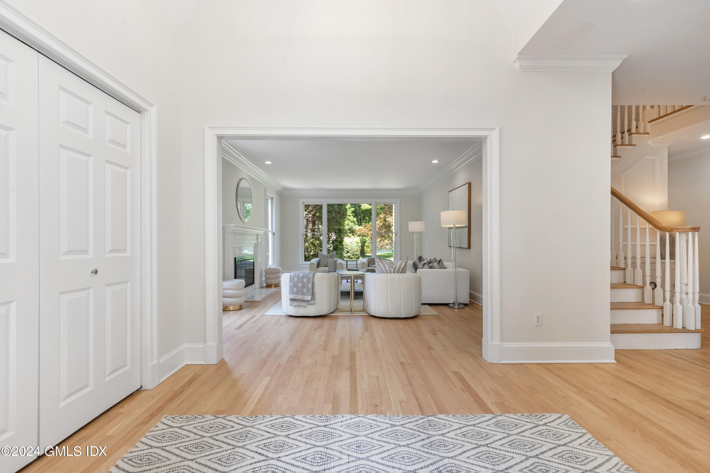 107 Summit Road Riverside, CT 06878 - Photo 6 of 47 04