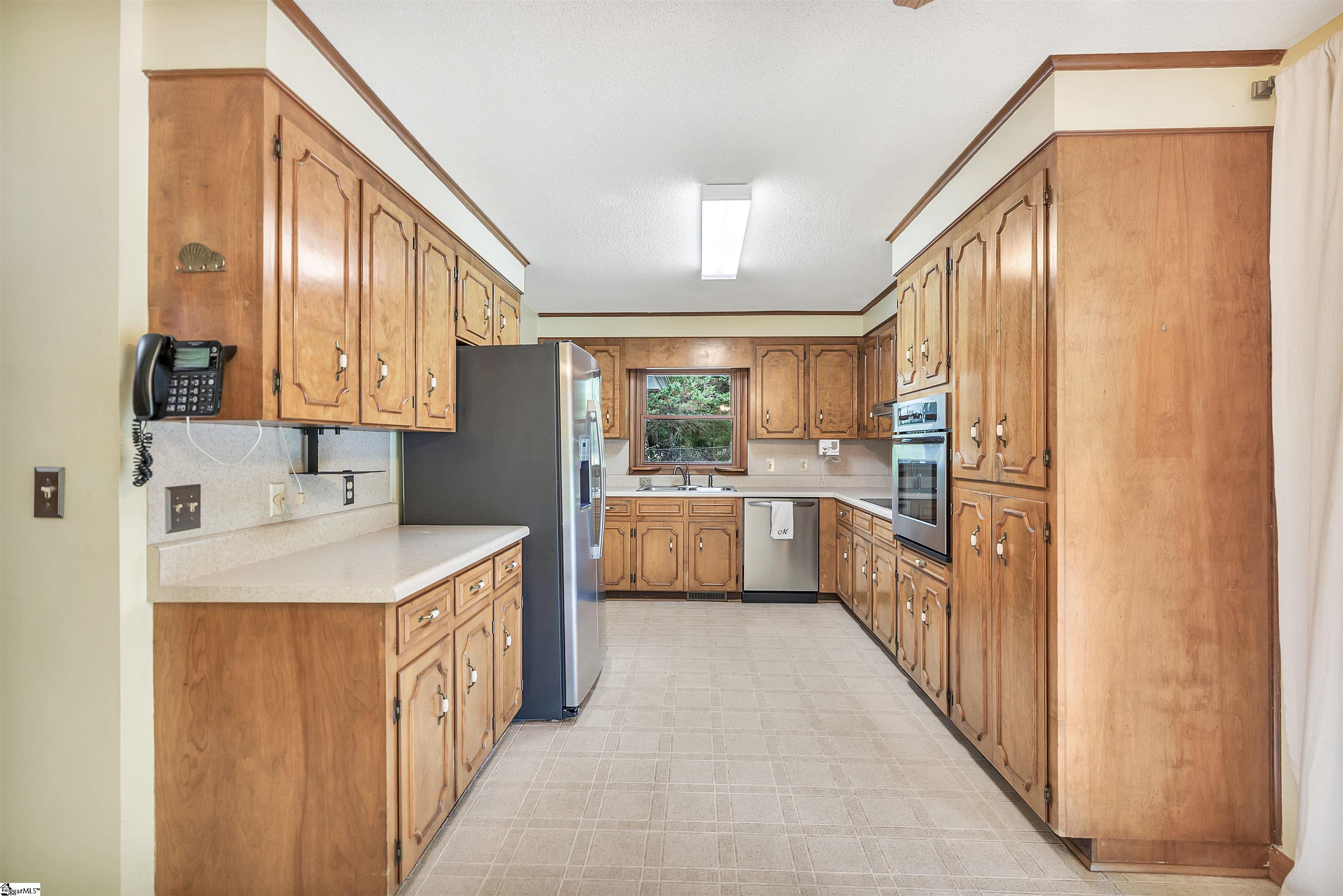421 Cathey Road Anderson, SC 29621 - Photo 6 of 35