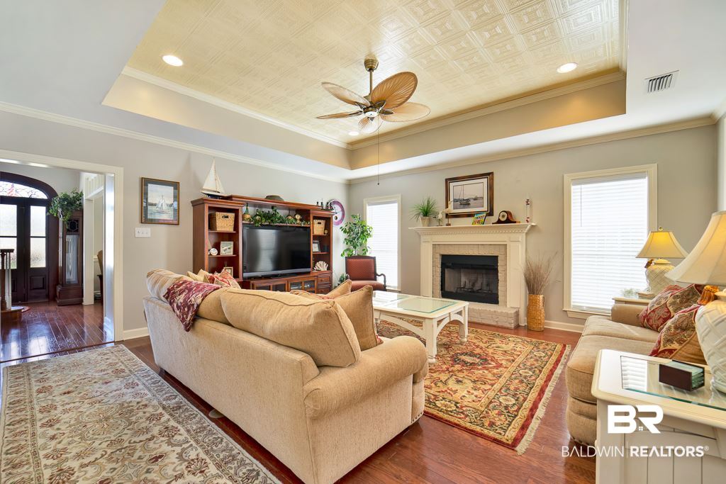 12523 Mary Ann Bch Road Fairhope, AL 36532 - Photo 15 of 41 15 Great Room with Tray C