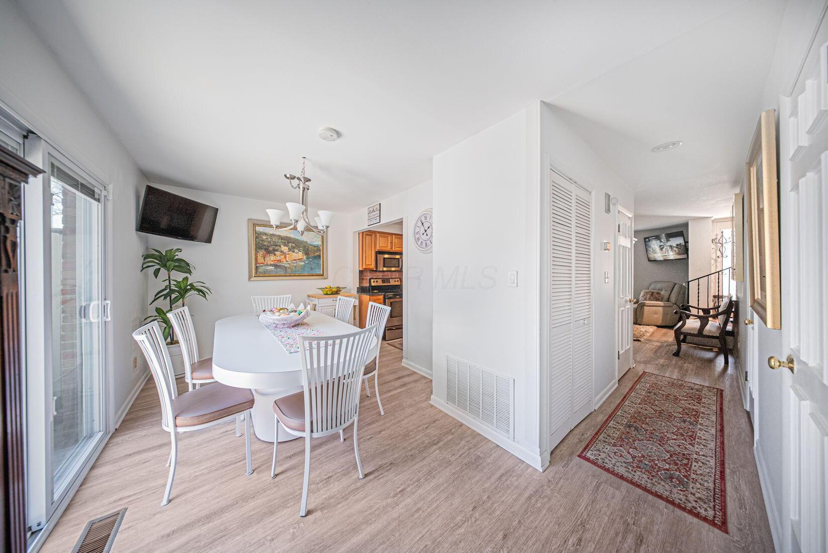 3600 Reed Road, Unit 16 Columbus, OH 43220 - Photo 11 of 45 14-web-or-mls-Maria Milligan - 3600 Reed