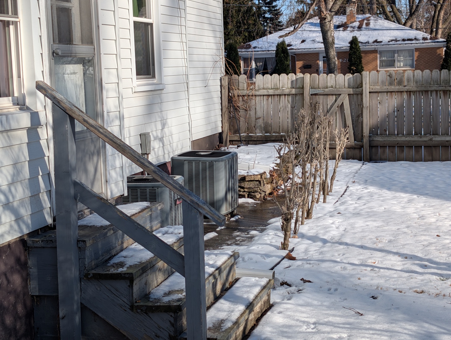 920 Augusta Avenue Elgin, IL 60120 - Photo 5 of 16 a view of outdoor space yard and deck