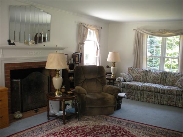 89 Hillside Road Deerfield, MA 01373 - Photo 11 of 25 Gallery Image 11