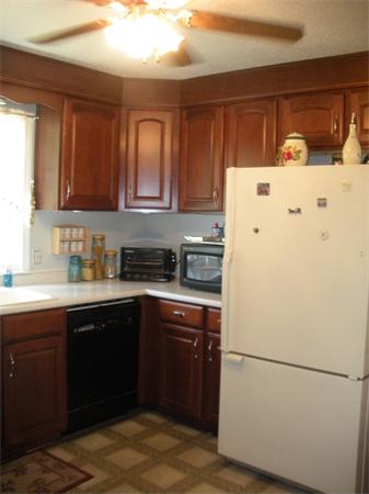 89 Hillside Road Deerfield, MA 01373 - Photo 16 of 25 Gallery Image 16