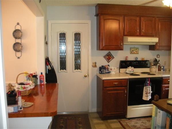 89 Hillside Road Deerfield, MA 01373 - Photo 17 of 25 Gallery Image 17