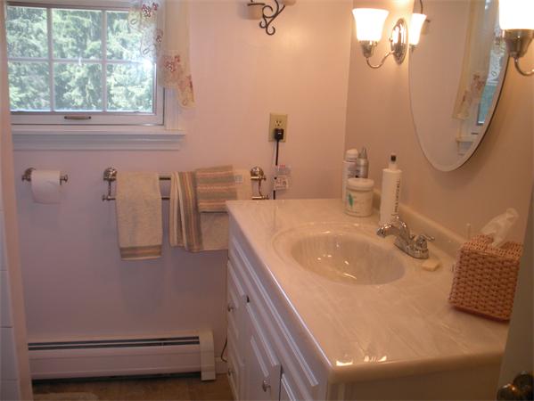 89 Hillside Road Deerfield, MA 01373 - Photo 19 of 25 Gallery Image 19
