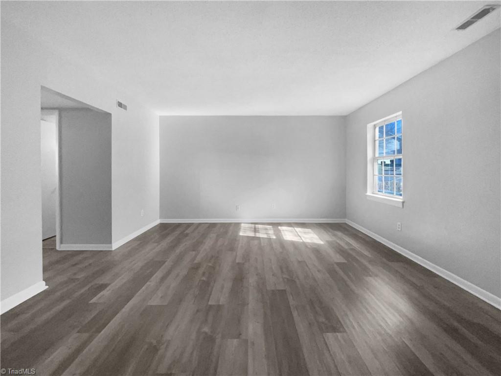 5723 Bramblegate Road, Unit K Greensboro, NC 27409 - Photo 9 of 18 Gallery Image 9