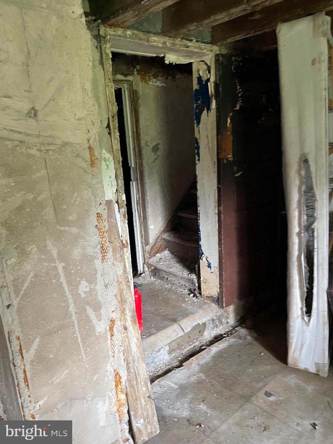 14602 Michael Road Northeast Cumberland, MD 21502 - Photo 11 of 20 a view of water heater room