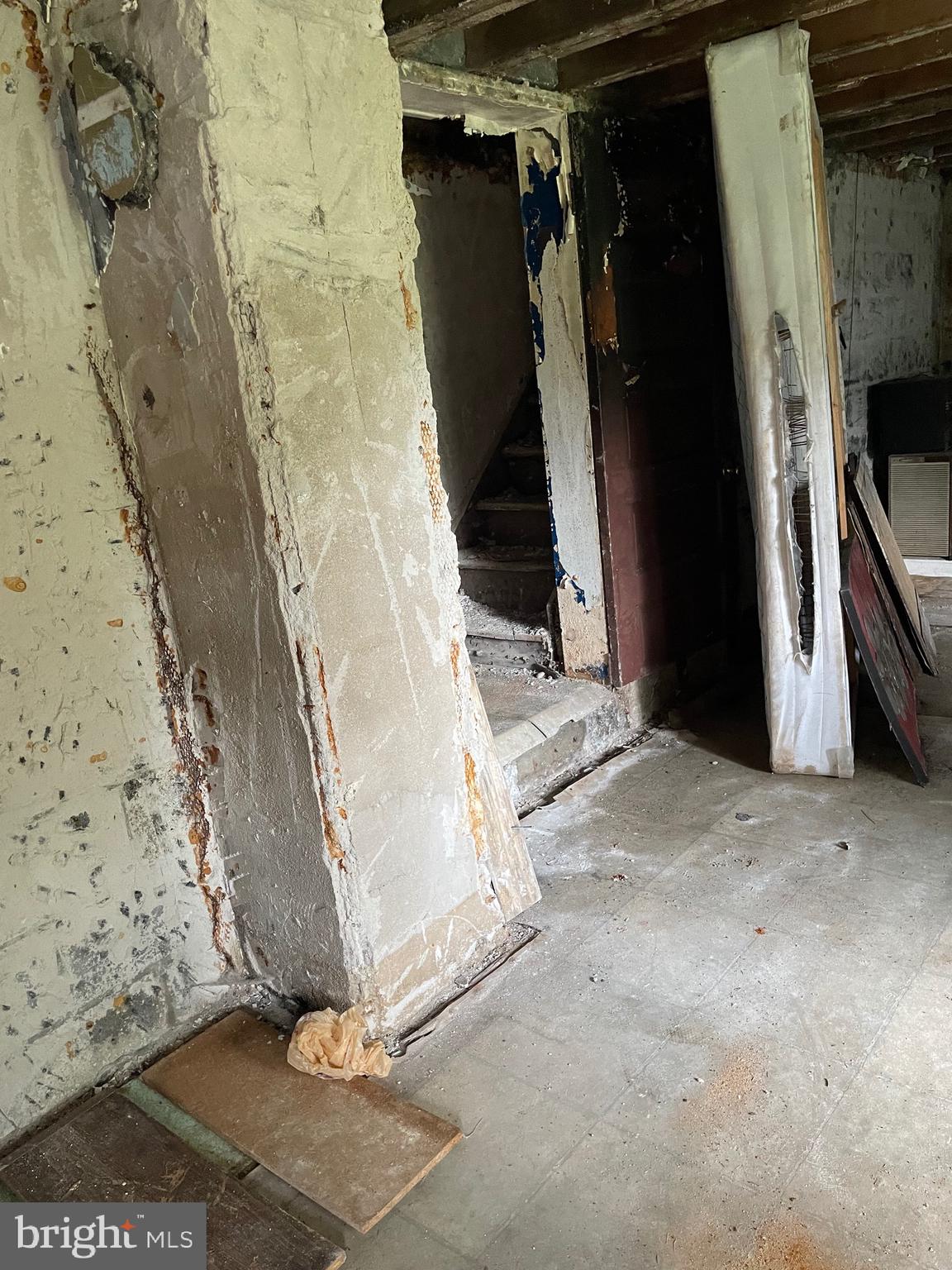 14602 Michael Road Northeast Cumberland, MD 21502 - Photo 15 of 20 a view of walk in closet with clothes and shoes