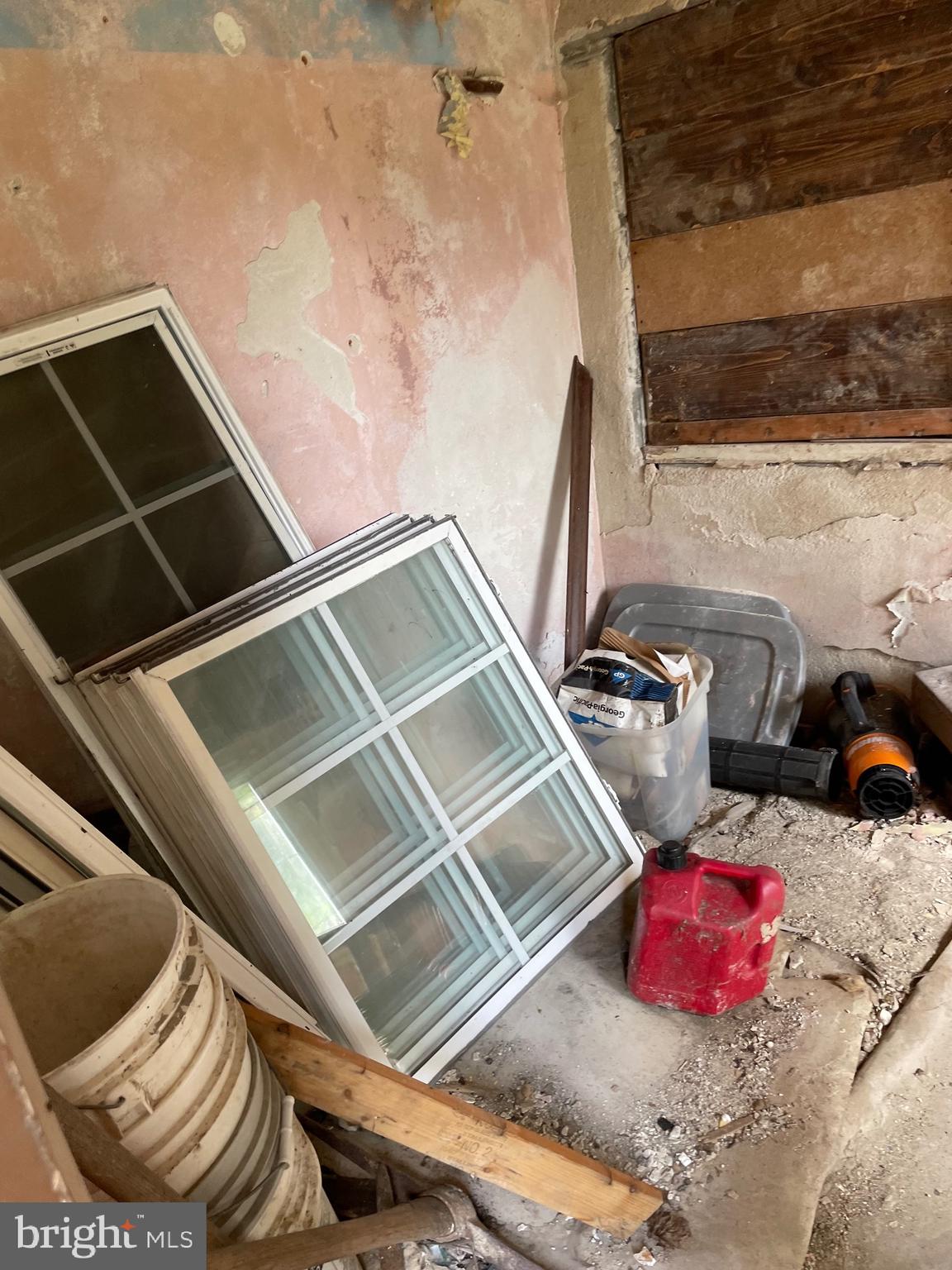 14602 Michael Road Northeast Cumberland, MD 21502 - Photo 17 of 20 a view of utility room