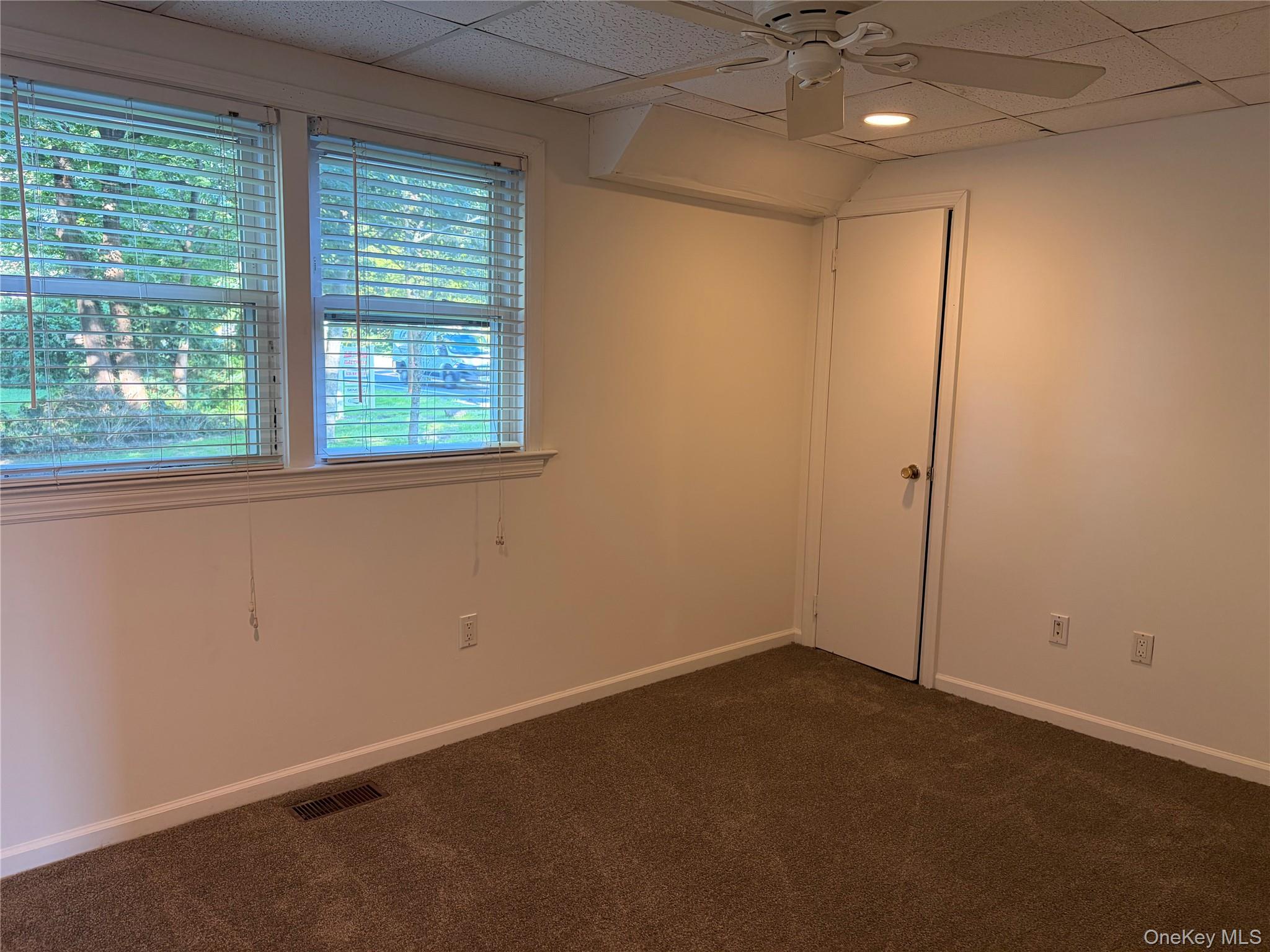 549 Main Road, Unit B Aquebogue, NY 11901 - Photo 9 of 12 Gallery Image 9