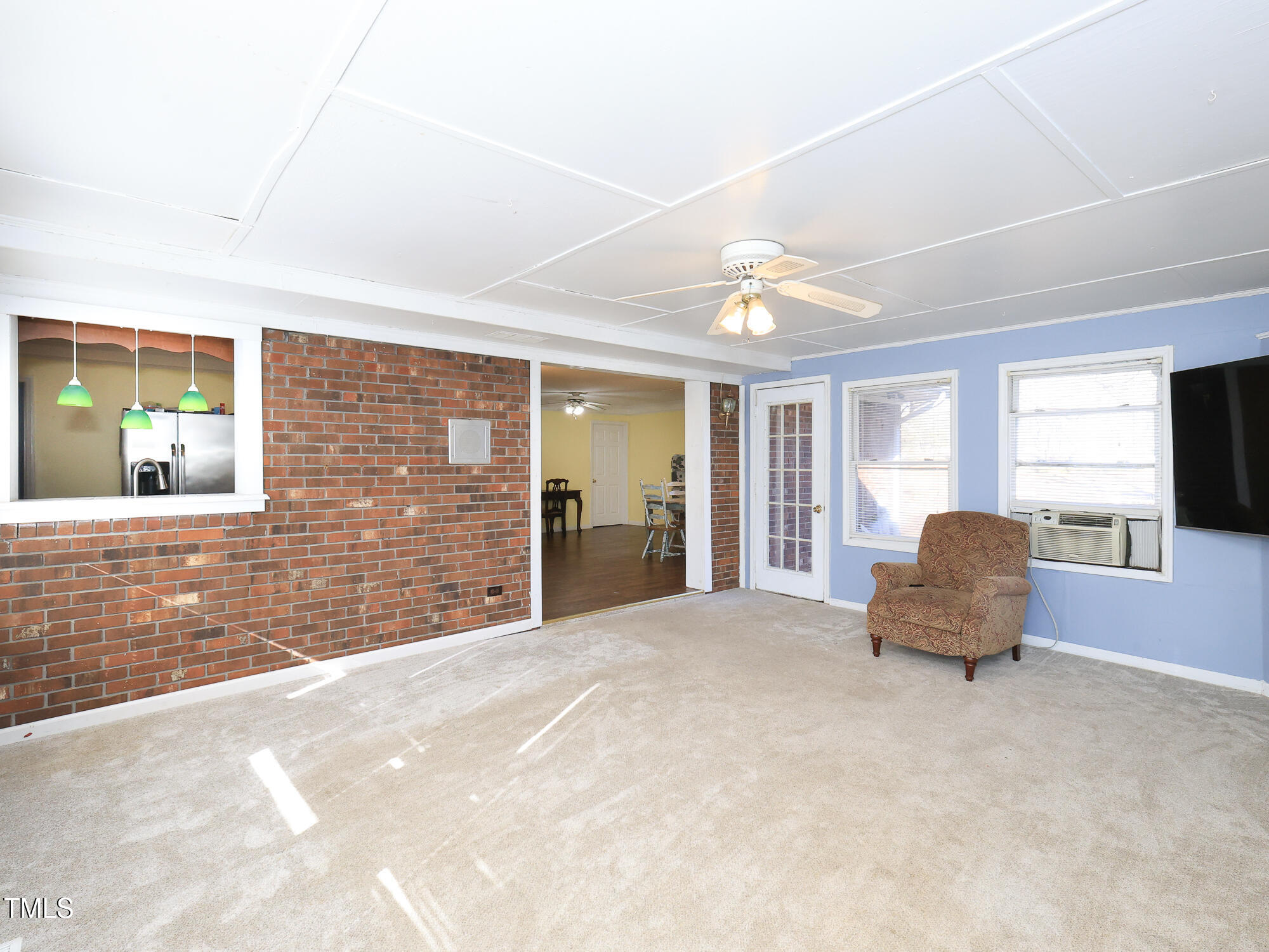 1354 Mudham Road Zebulon, NC 27597 - Photo 16 of 47 025_1354_mudham_sunroom