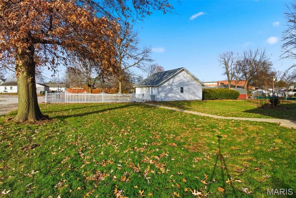 203 East Mill Street Waterloo, IL 62298 - Photo 12 of 45