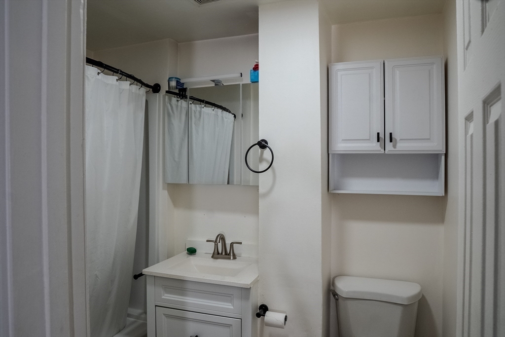 18 Hancock Street Lawrence, MA 01841 - Photo 22 of 36
