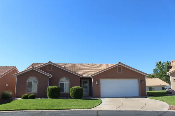 $2,200 | 210 North Mall Drive, Unit 129, St. George, UT 84790