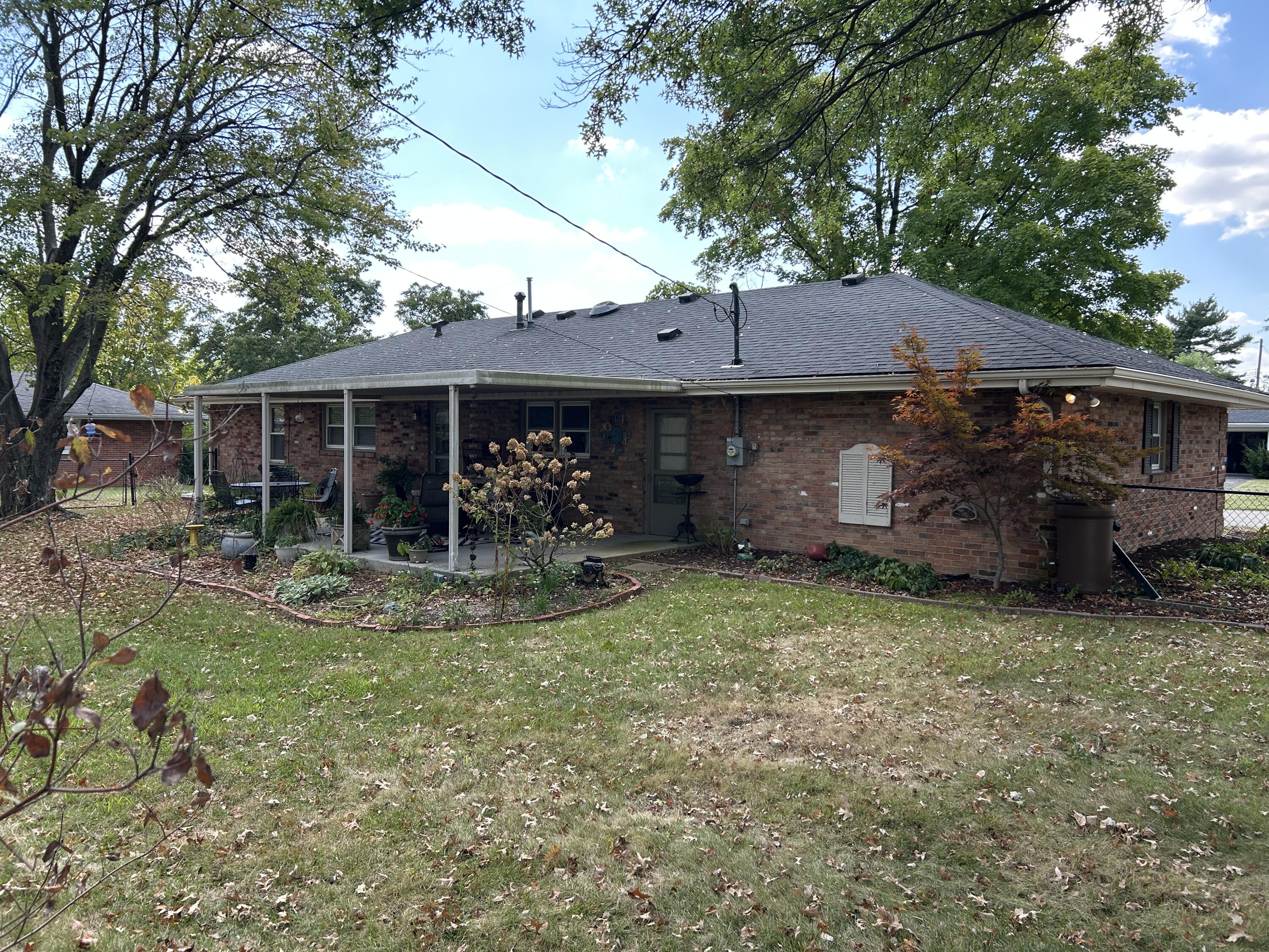 1625 Raleigh Road Lexington, KY 40505 - Photo 24 of 26 IMG_1441