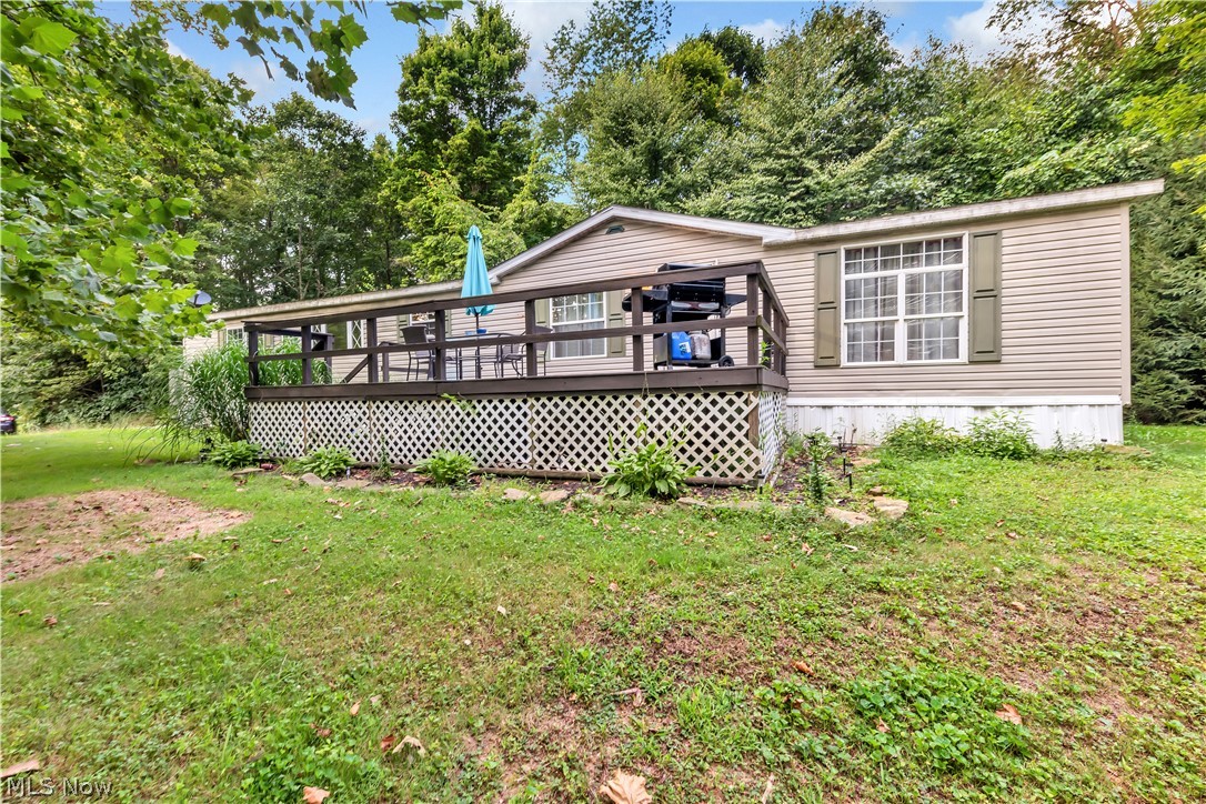 12422 Leslie Road Lisbon, OH 44432 - Photo 2 of 29