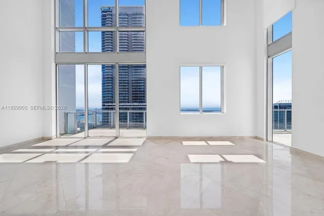 $11,500 | 1060 Brickell Avenue, Unit 4505, Miami, FL 33131