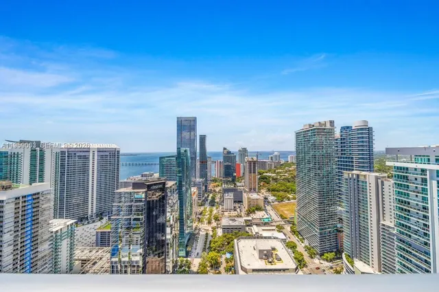 $11,500 | 1060 Brickell Avenue, Unit 4505, Miami, FL 33131