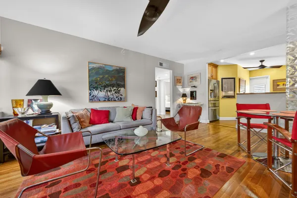 $1,260,000 | 381 South Lake Drive, Unit 16, Palm Beach, FL 33480