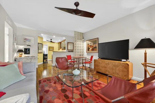 $1,260,000 | 381 South Lake Drive, Unit 16, Palm Beach, FL 33480