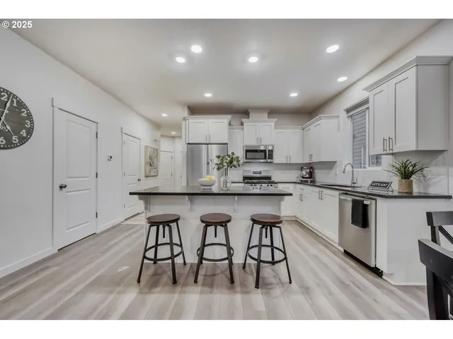 $499,900 | 847 South 23rd Avenue, Cornelius, OR 97113