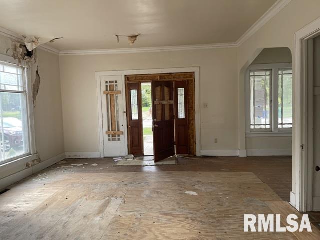 898 West North Street Decatur, IL 62522 - Photo 3 of 27