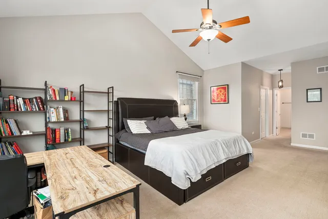 $675,000 | 1 Open Parkway North, Hawthorn Woods, IL 60047