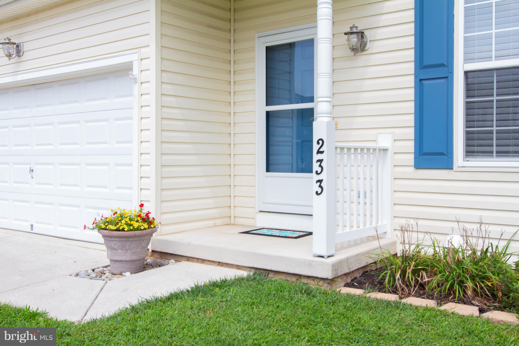 233 Colbert Street Taneytown, MD 21787 - Photo 2 of 30 Exterior (Front)