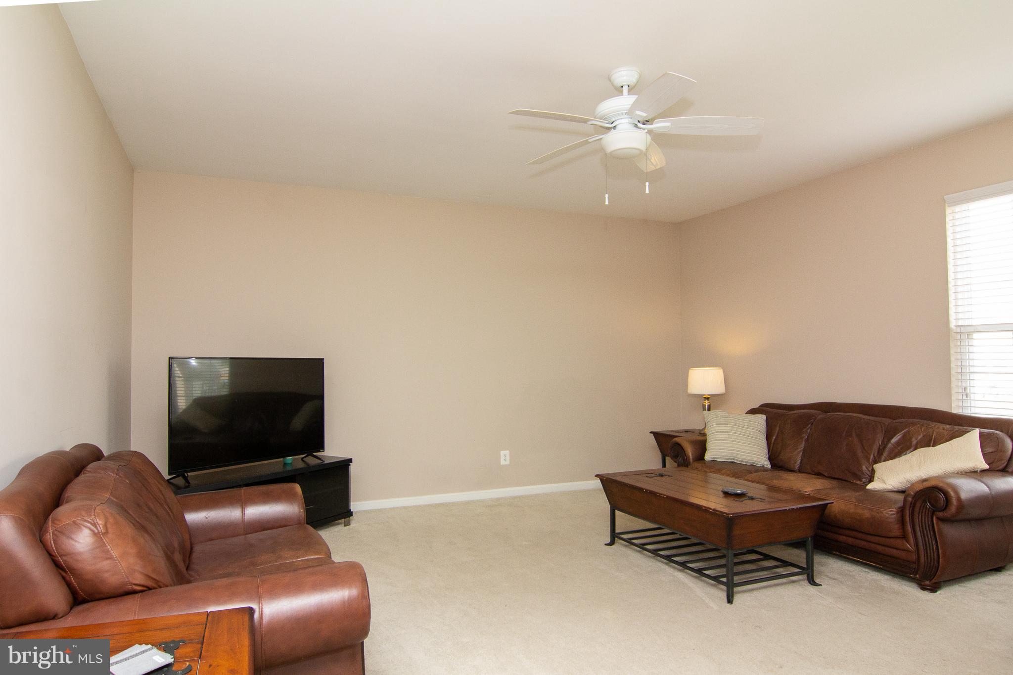 233 Colbert Street Taneytown, MD 21787 - Photo 11 of 30 Family Room