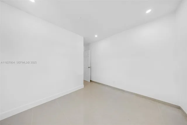 $3,500 | 2318 Scott Street, Hollywood, FL 33020