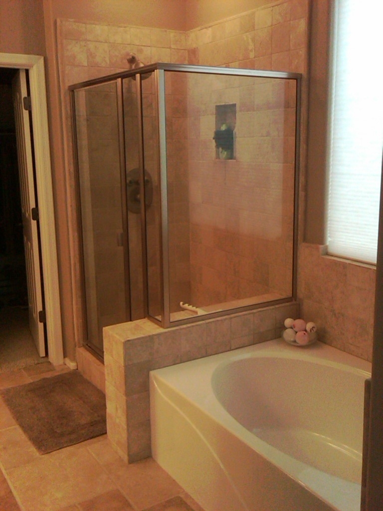 18617 Verdin Road Goodyear, AZ 85338 - Photo 12 of 13 MAster Bath