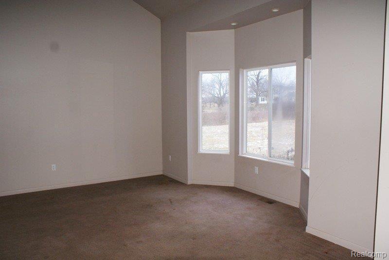 7202 Henderson Road Goodrich, MI 48438 - Photo 5 of 22 DSC06714.JPG