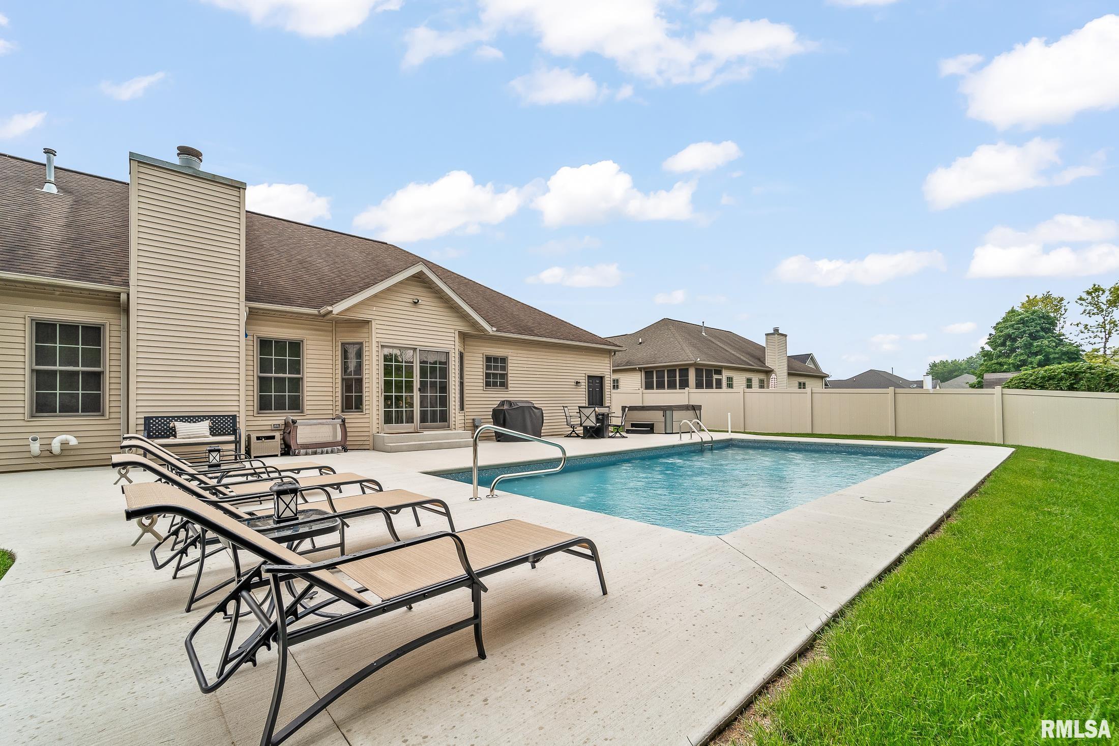 408 Burberry Lane Rochester, IL 62563 - Photo 4 of 35