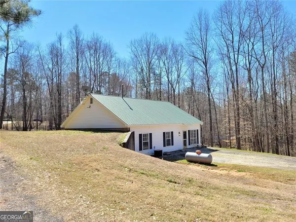 $2,300 | 6110 Matt Highway, Cumming, GA 30028