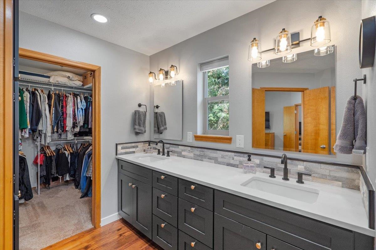 6910 North Harvard Road Newman Lake, WA 99025 - Photo 13 of 46