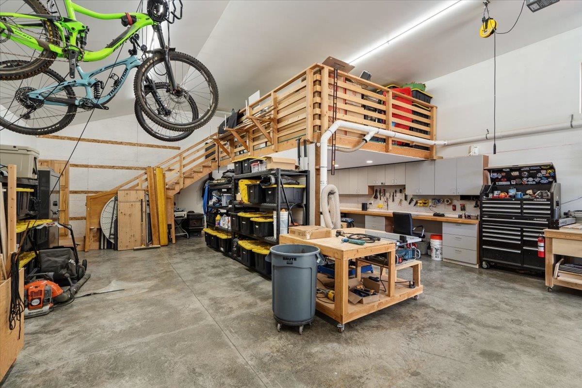 6910 North Harvard Road Newman Lake, WA 99025 - Photo 33 of 46