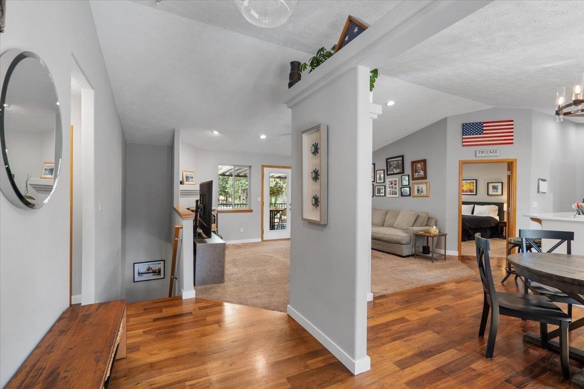 6910 North Harvard Road Newman Lake, WA 99025 - Photo 4 of 46